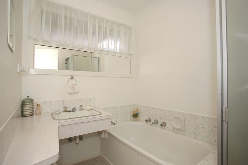 4 Murray Road, DANDENONG NORTH VIC 3175, Dandenong North - Thumbnail 4