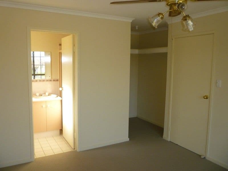 20 Pebble Beach Grove, SEAFORD RISE SA 5169, Seaford Rise - Thumbnail 5