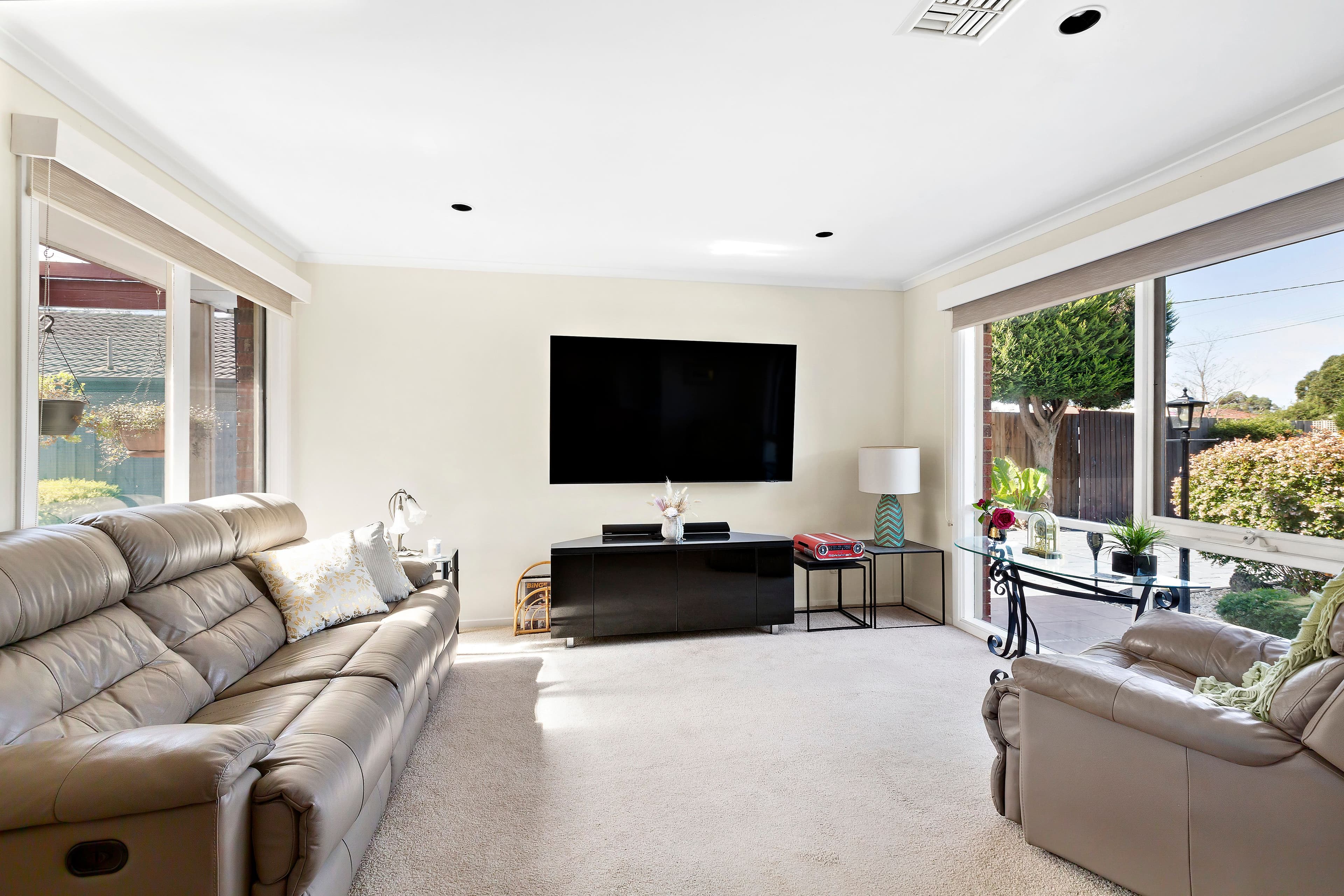 11 McClelland Drive, Skye VIC 3977, Skye - Thumbnail 2