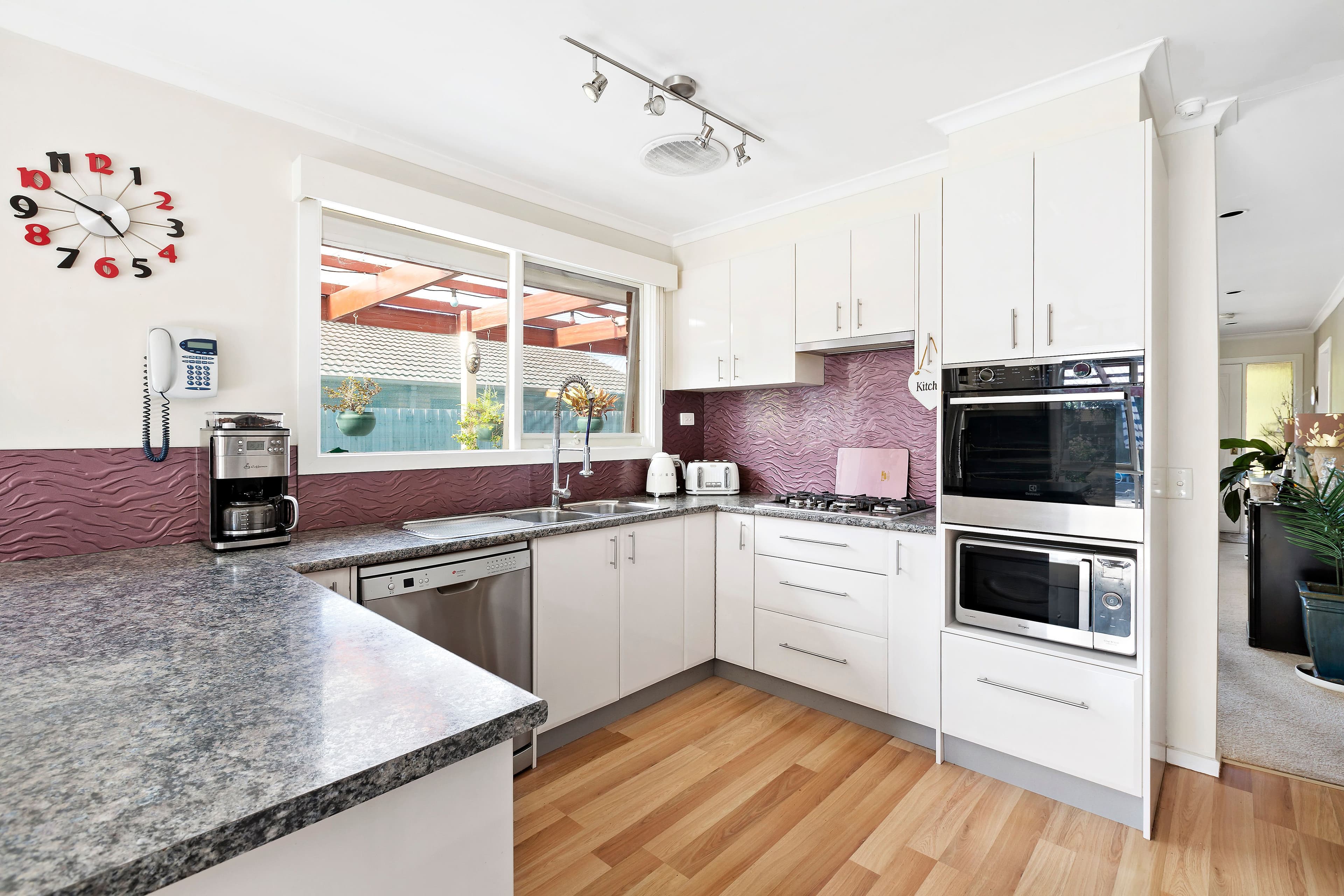 11 McClelland Drive, Skye VIC 3977, Skye - Thumbnail 4