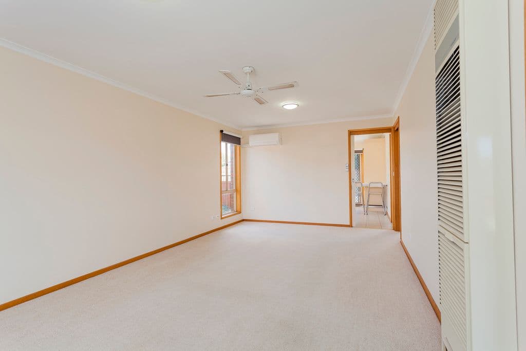 2a Dunmow Crescent, HAMLYN HEIGHTS VIC 3215, Hamlyn Heights - Thumbnail 5