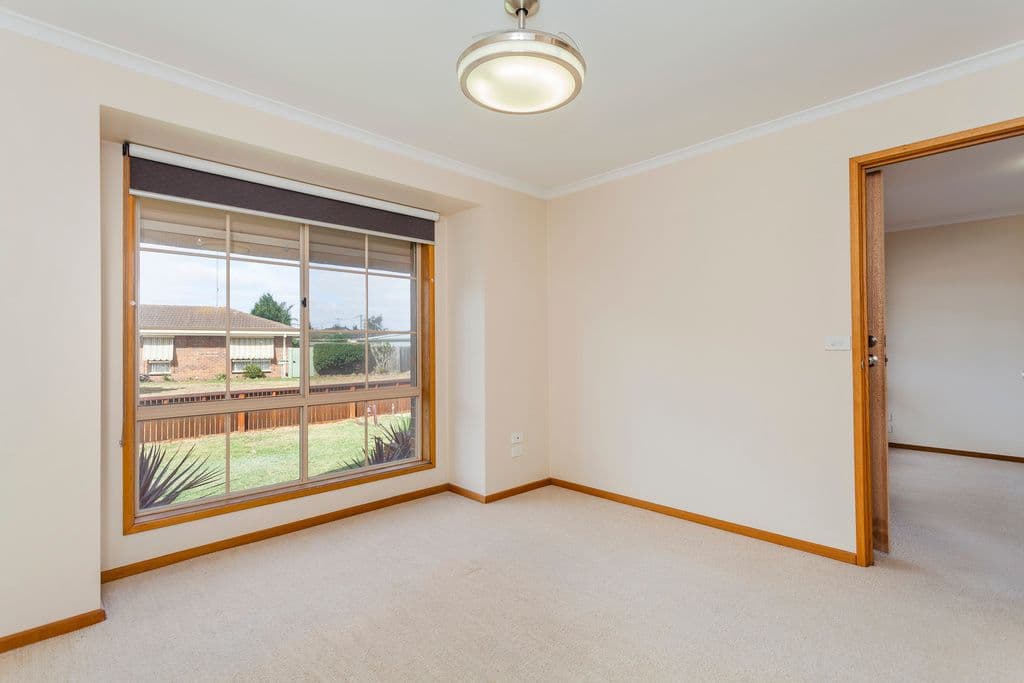 2a Dunmow Crescent, HAMLYN HEIGHTS VIC 3215, Hamlyn Heights - Thumbnail 8
