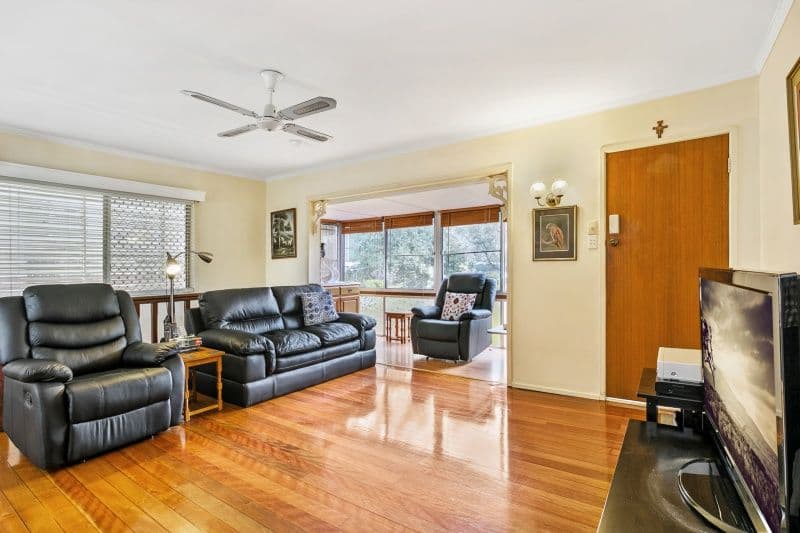 96 Tavistock Street, Oxley QLD 4075, Oxley - Thumbnail 2