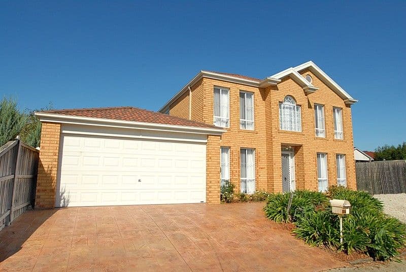 11 Shamrock Close, NARRE WARREN SOUTH VIC 3805, Narre Warren South - Image 1