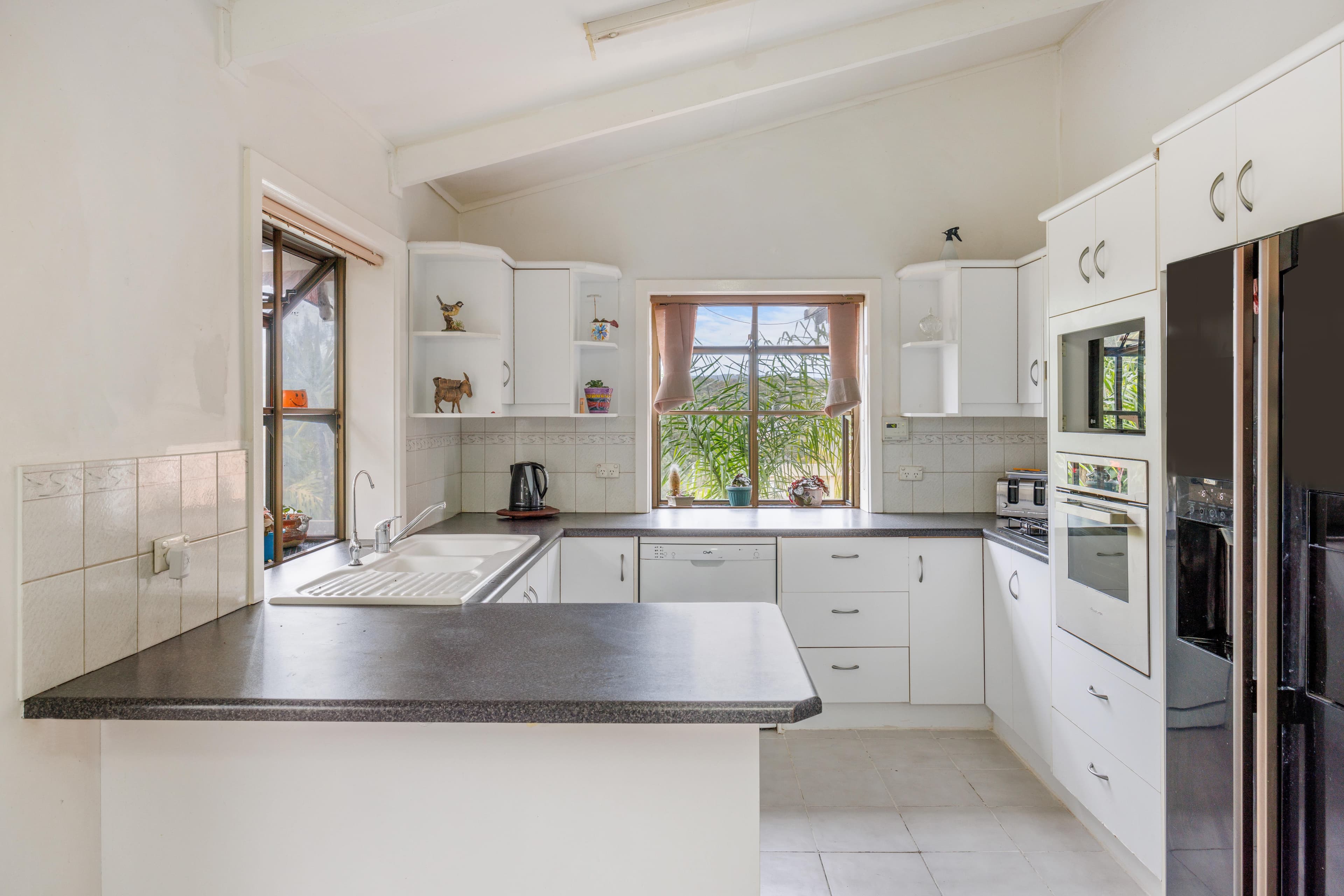 10 Ella Crescent, O'Halloran Hill SA 5158, O'Halloran Hill - Thumbnail 7