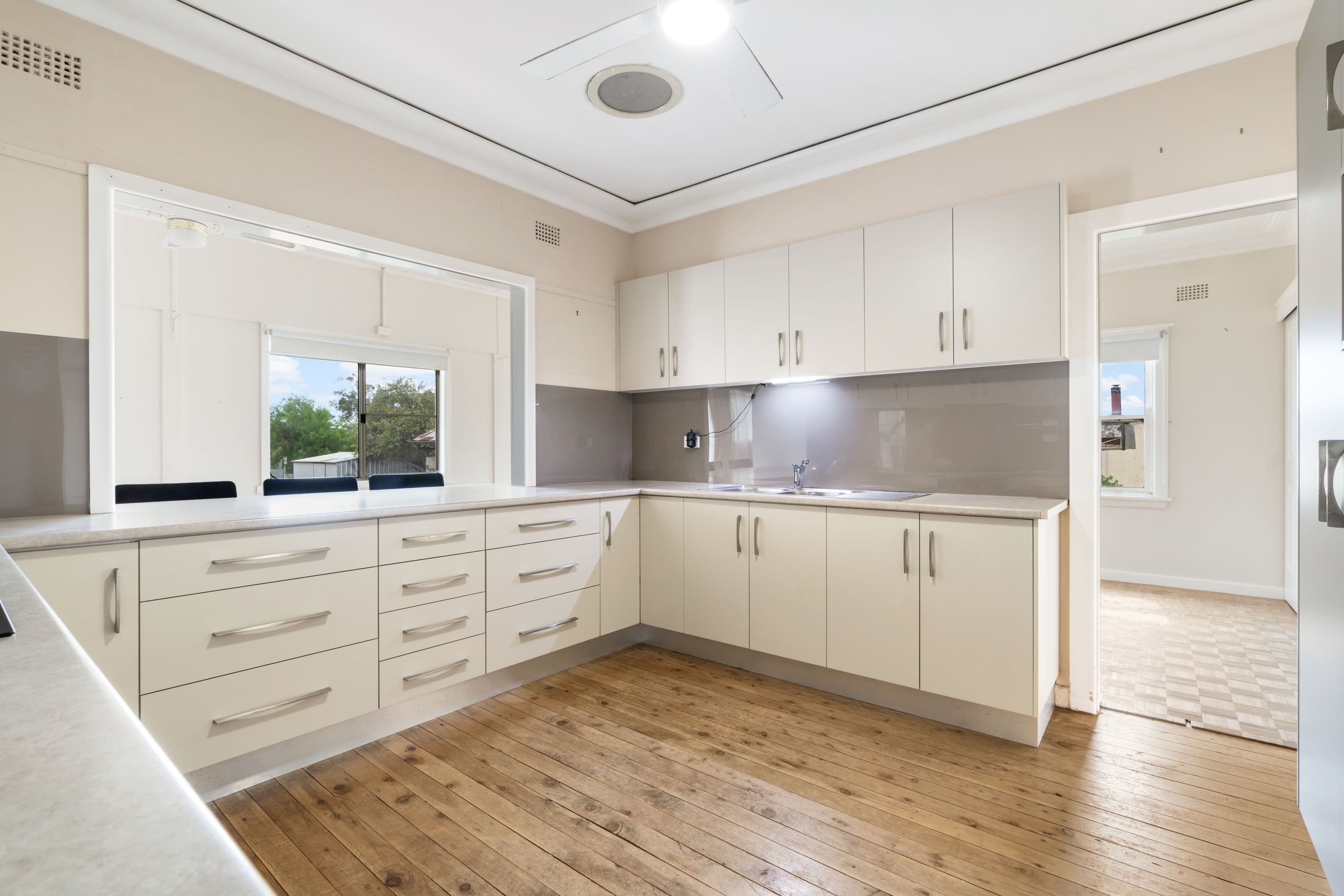 8 Cardington Street, Yeoval NSW 2868, Yeoval - Thumbnail 2