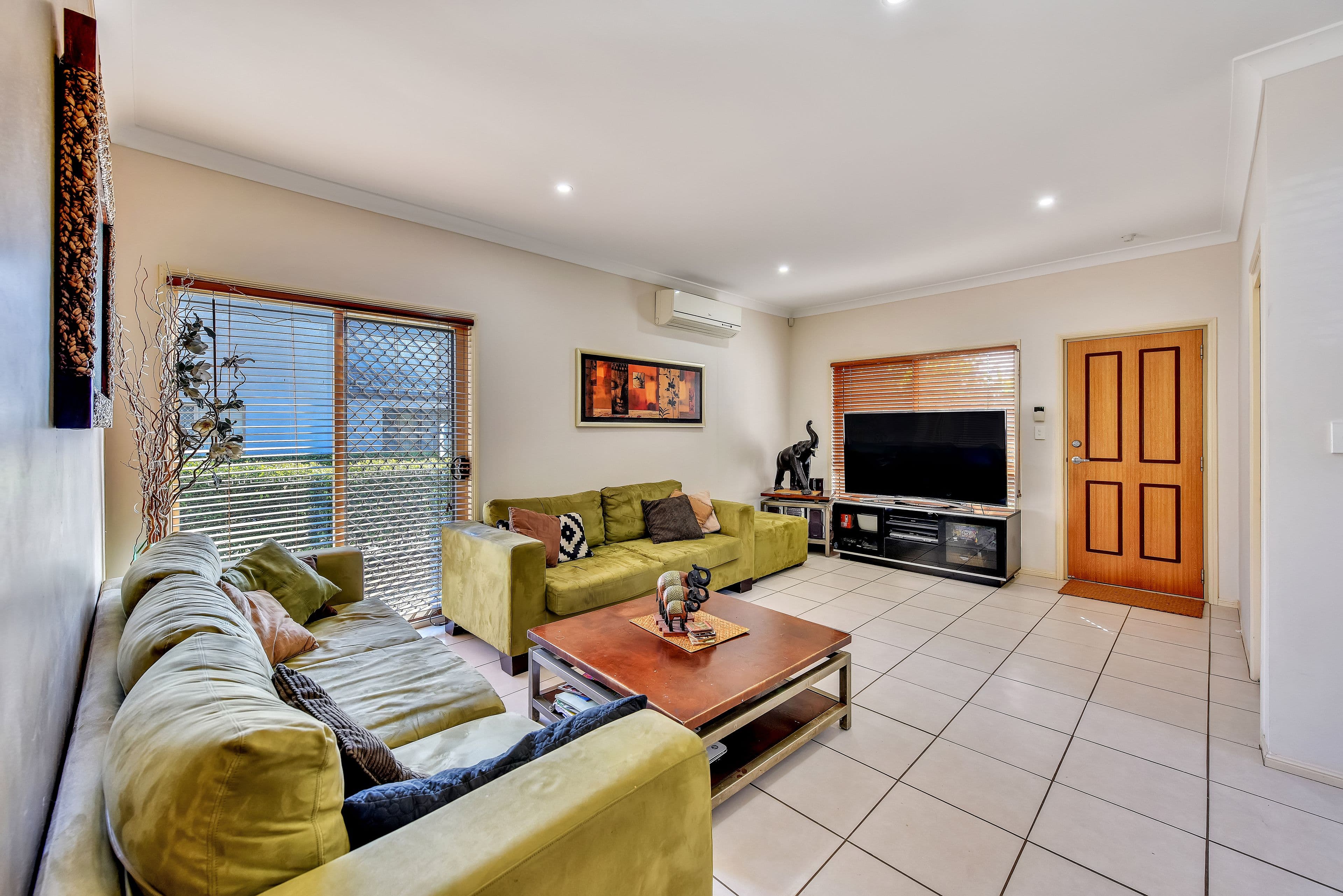 10 Mcewan Street, Richlands QLD 4077, Richlands - Thumbnail 2