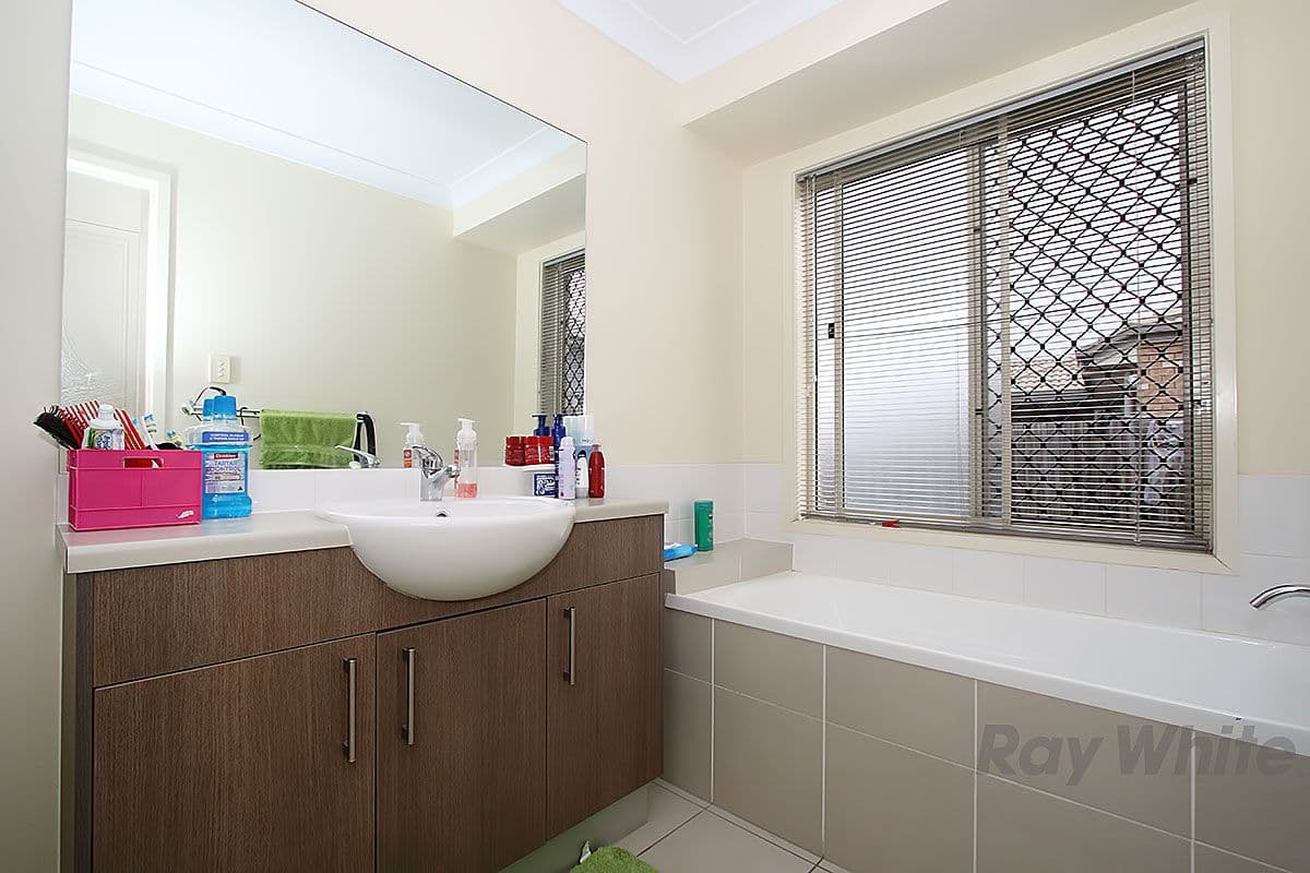 5 Jonathon Court, Flinders View QLD 4305, Flinders View - Thumbnail 8