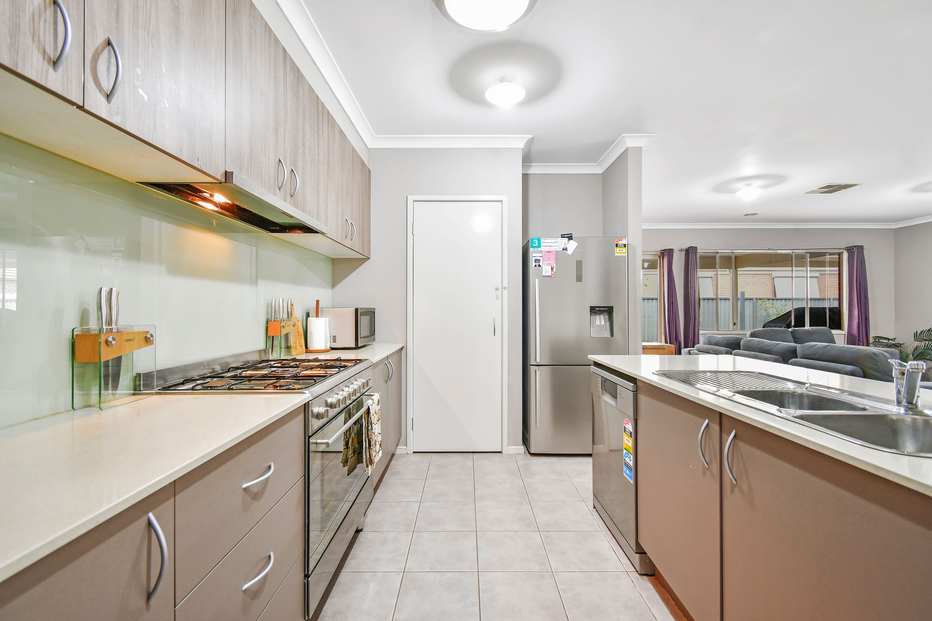 15 Parmentier Way, Pakenham VIC 3810, Pakenham - Thumbnail 3