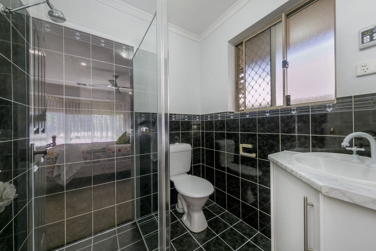 15 Sedgemoor Road, Craigmore SA 5114, Craigmore - Thumbnail 5
