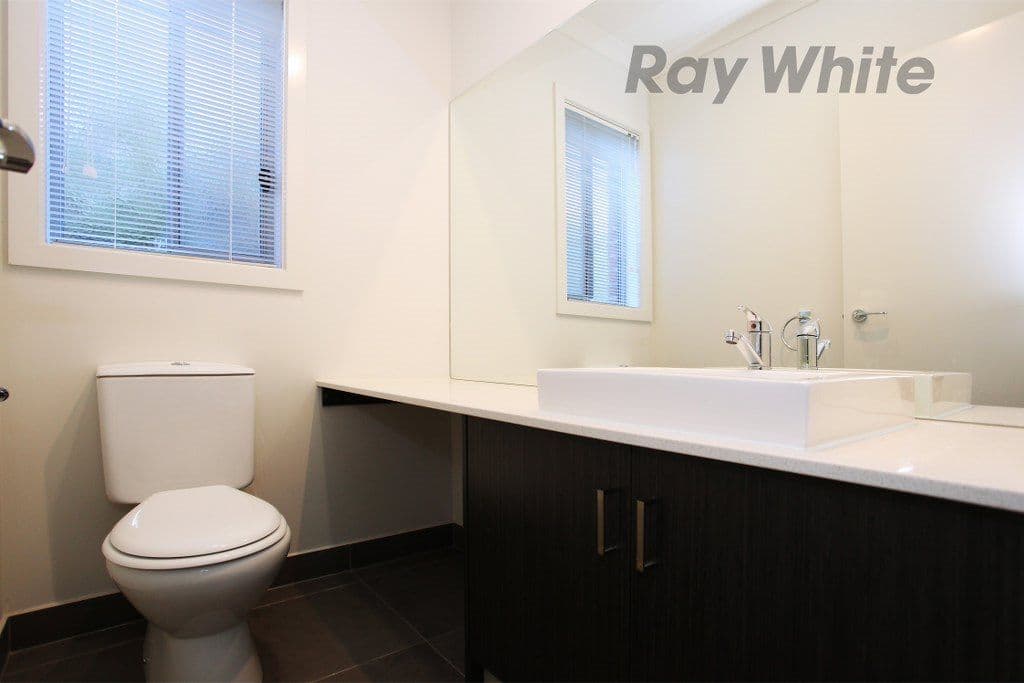 5 Baker Street, Point Cook VIC 3030, Point Cook - Thumbnail 5
