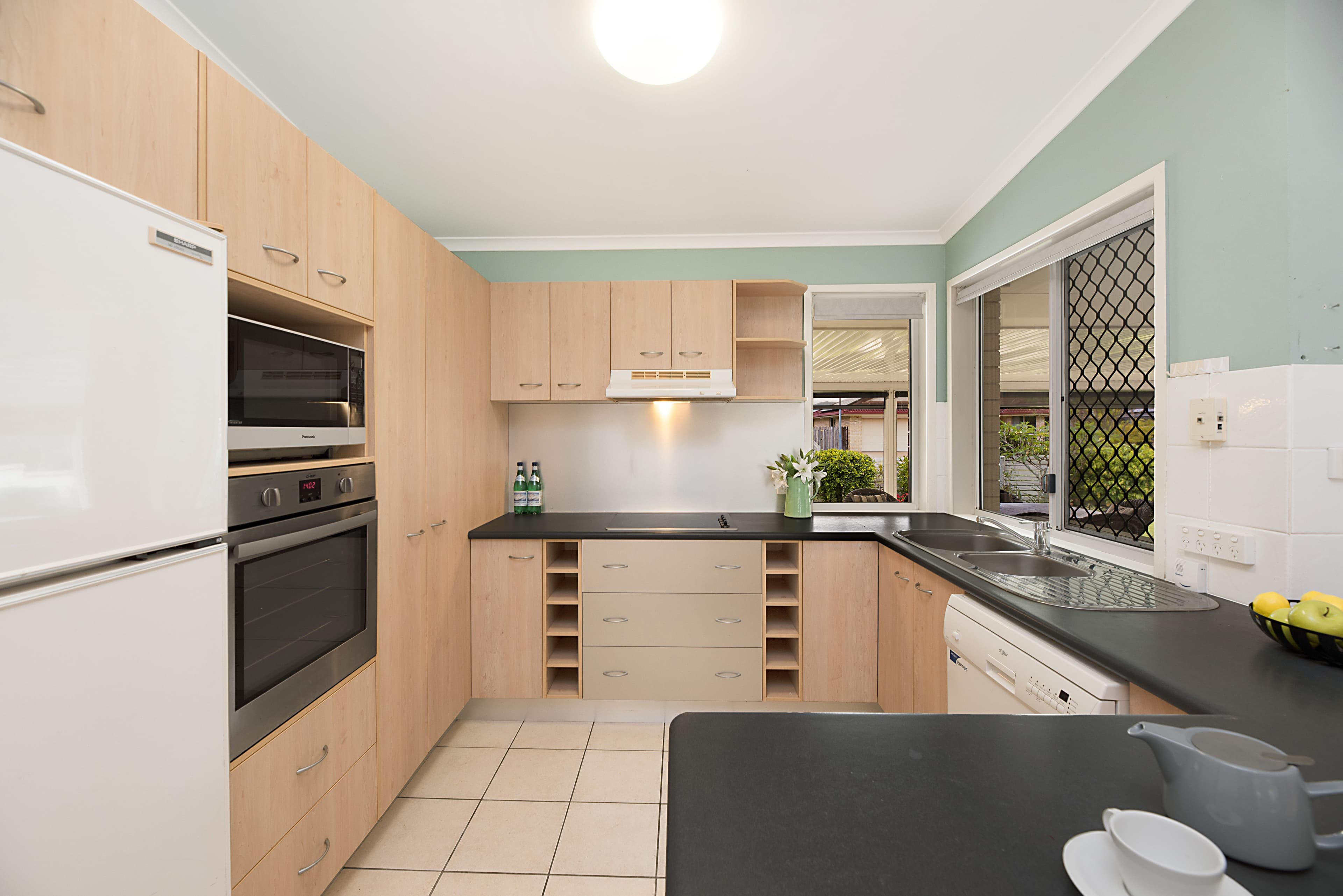 1 Redleaf Court, Currimundi QLD 4551, Currimundi - Thumbnail 2