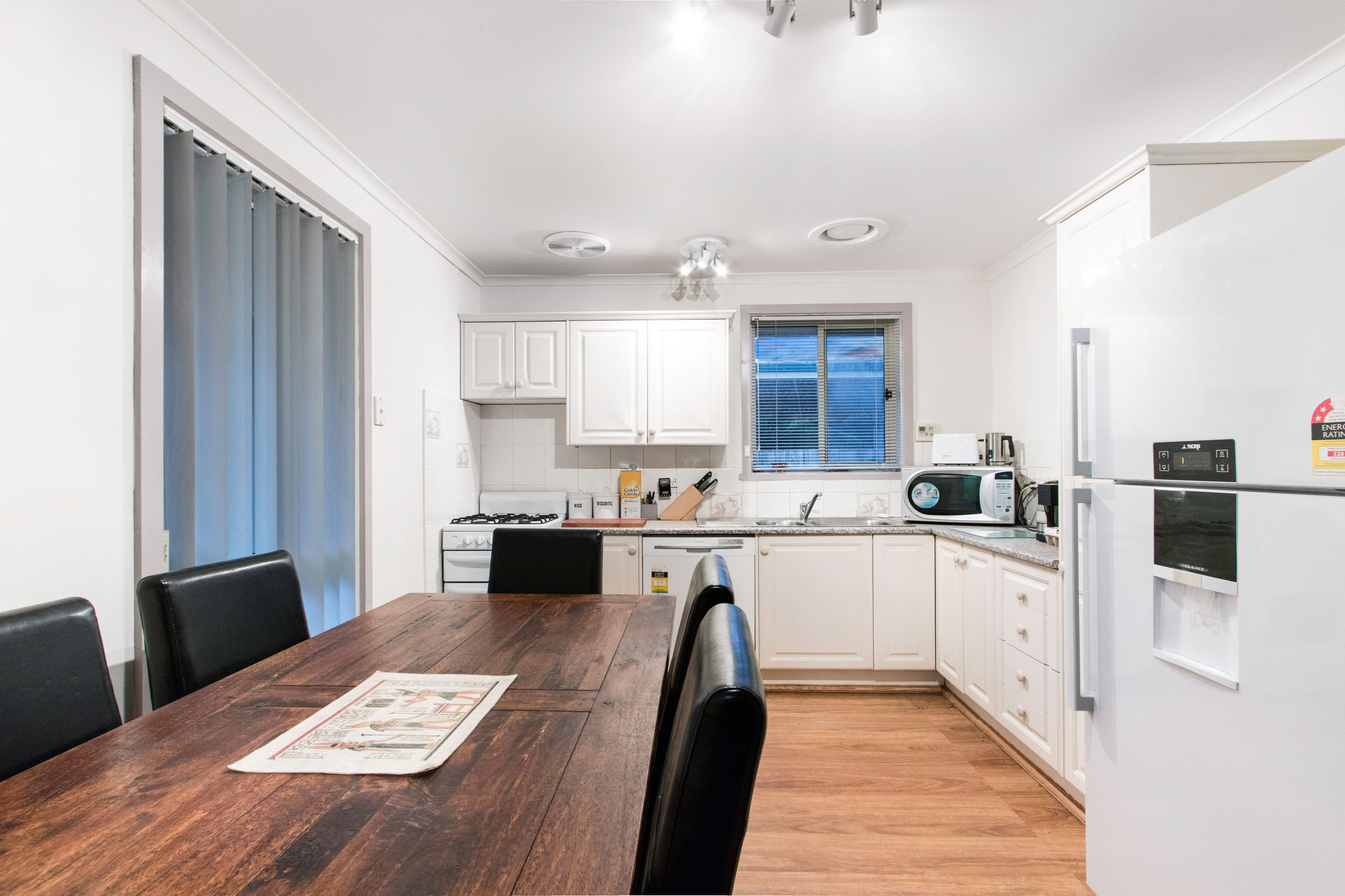 19 Hoya Crescent, Frankston North VIC 3200, Frankston North - Thumbnail 2