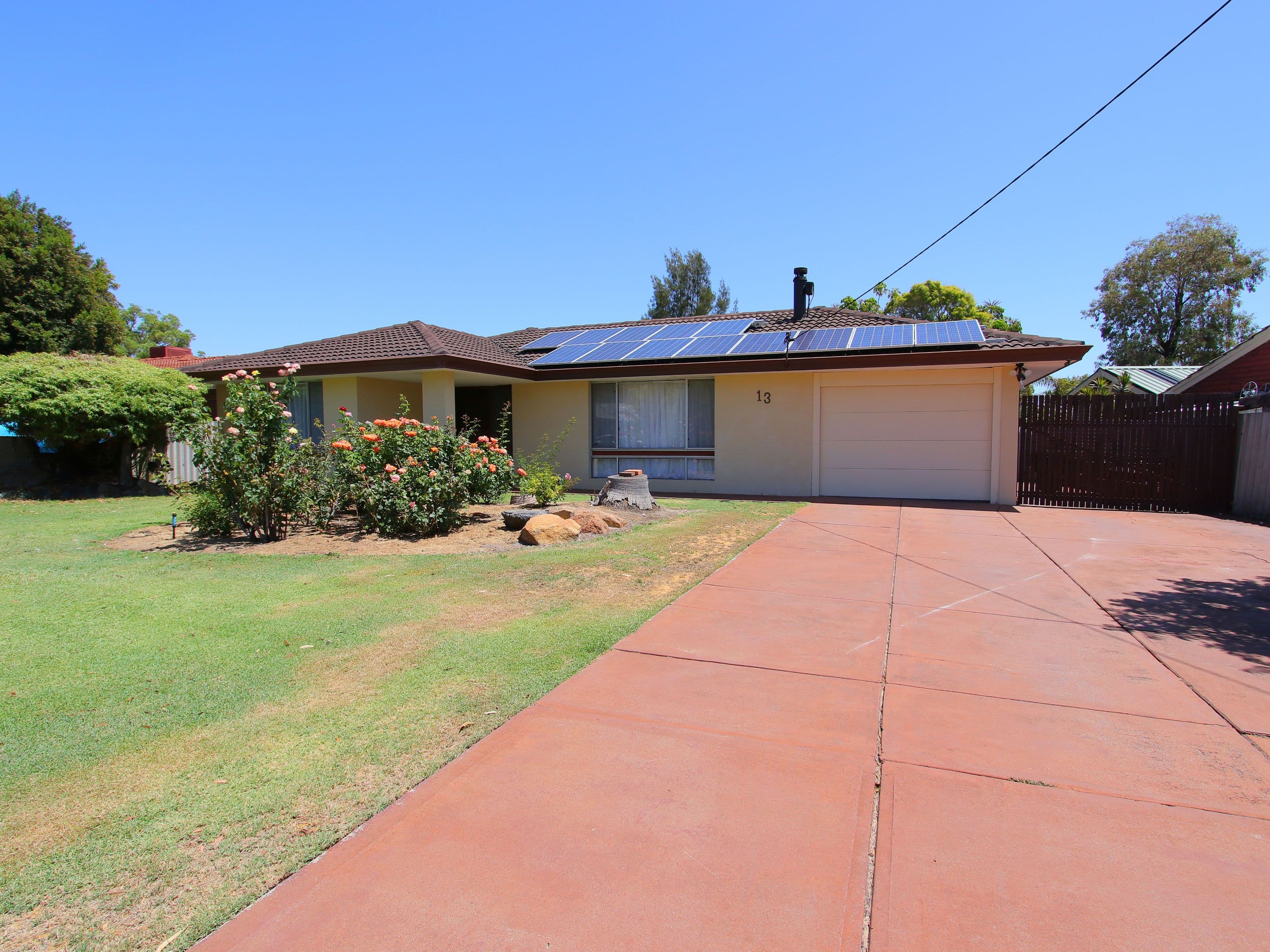 13 Delamere Way, Camillo WA 6111, Camillo - Image 1