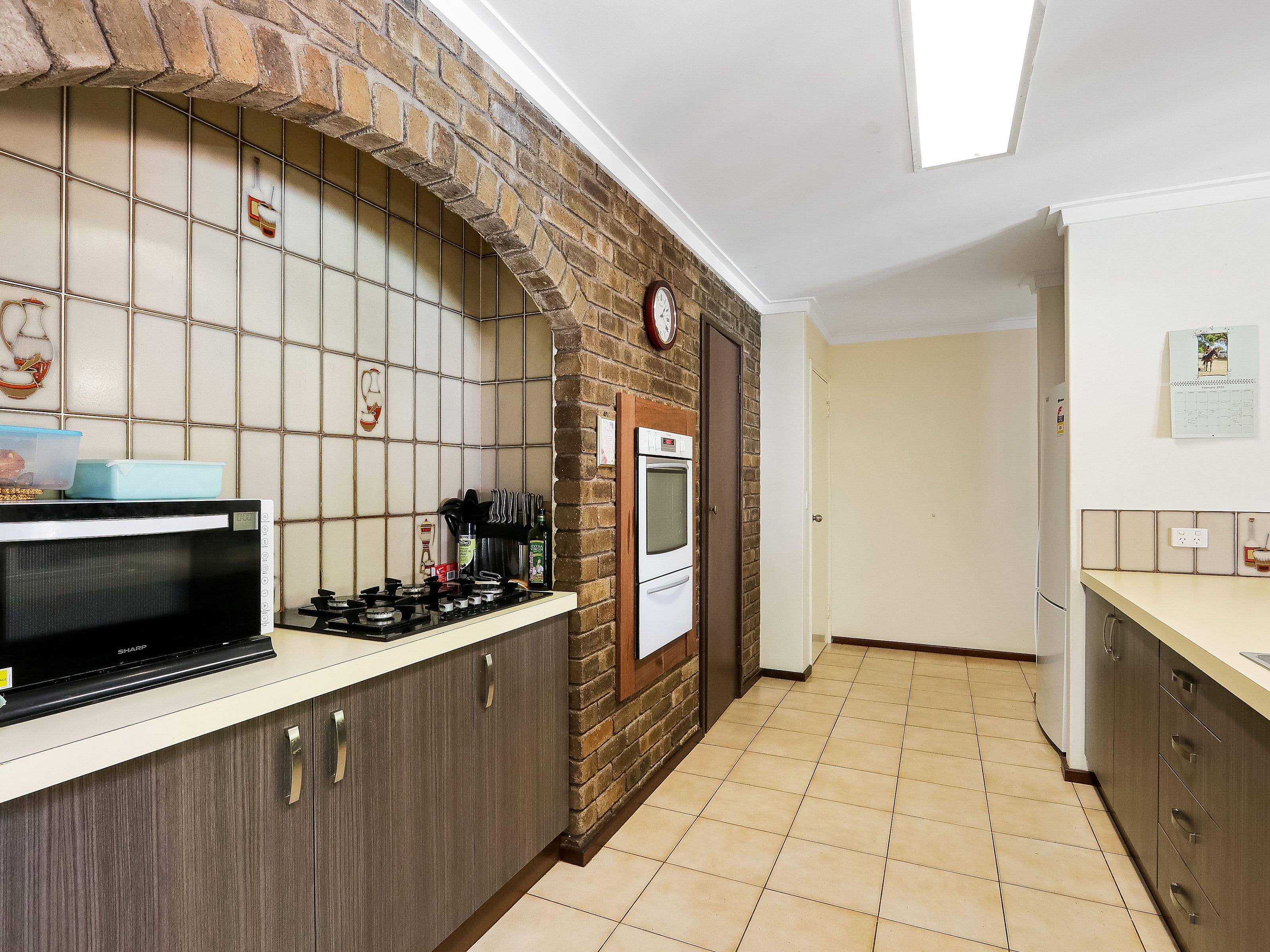 13 Delamere Way, Camillo WA 6111, Camillo - Thumbnail 3