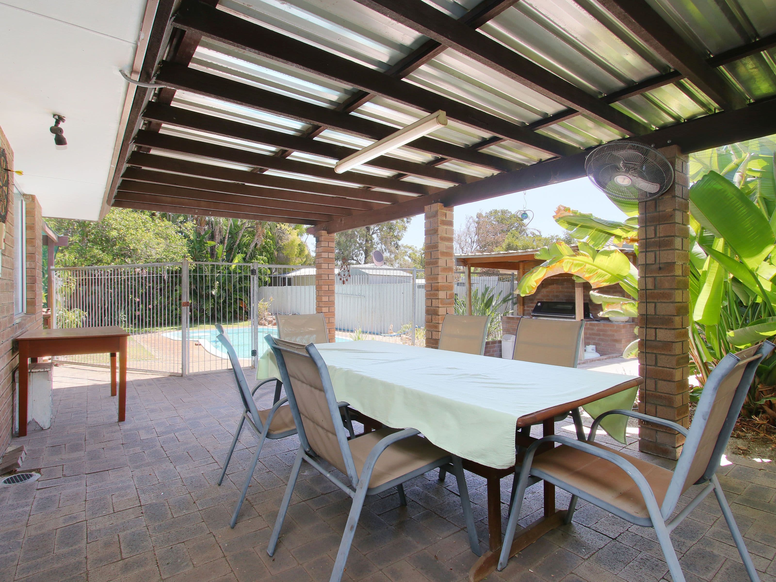 13 Delamere Way, Camillo WA 6111, Camillo - Thumbnail 4