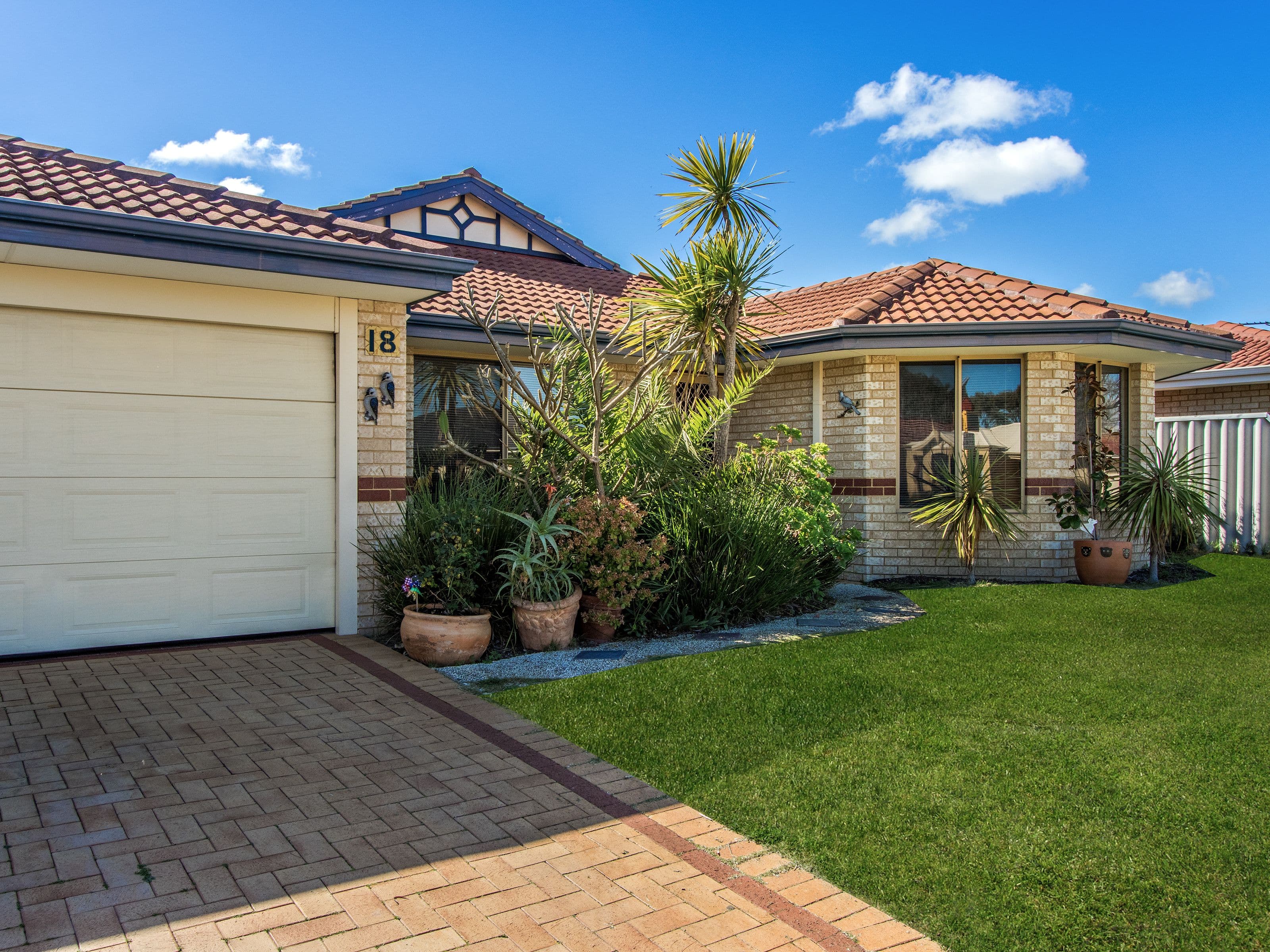 18 Laguardia Loop, Port Kennedy WA 6172, Port Kennedy - Image 1