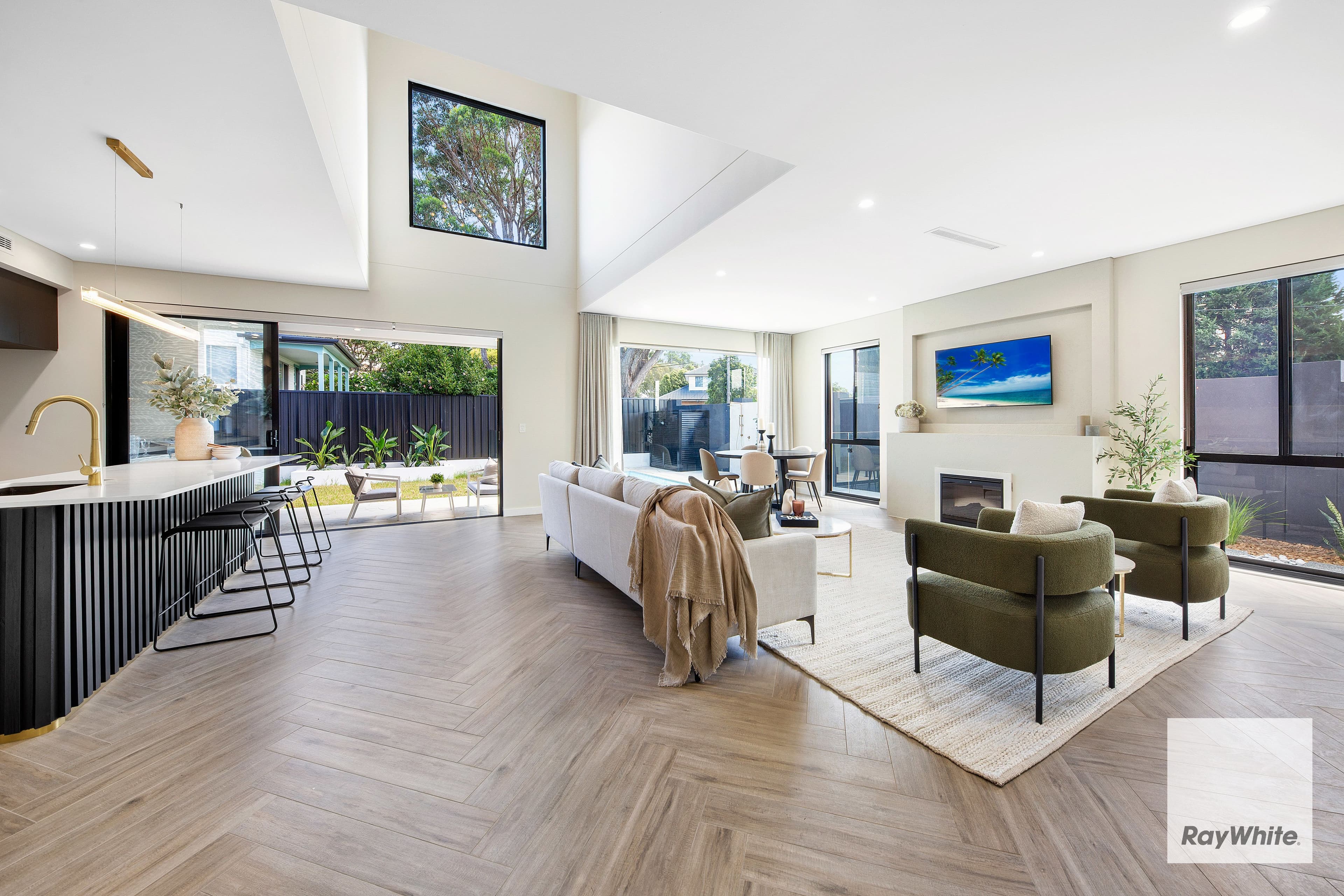 1a Kaloona Place, Kirrawee NSW 2232, Kirrawee - Thumbnail 4