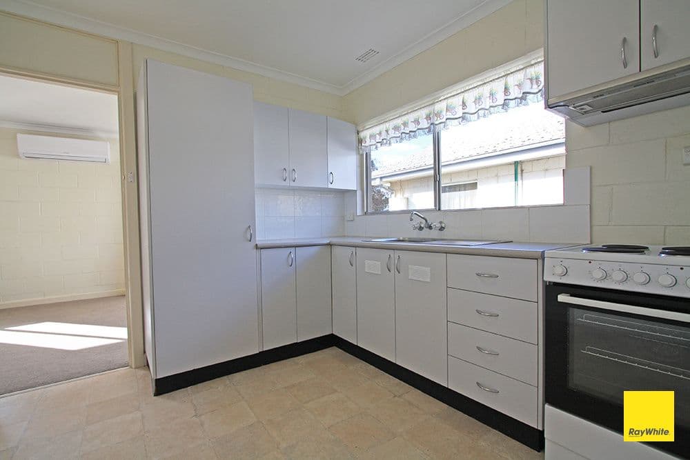 77 Malbon Street, Bungendore - Thumbnail 3