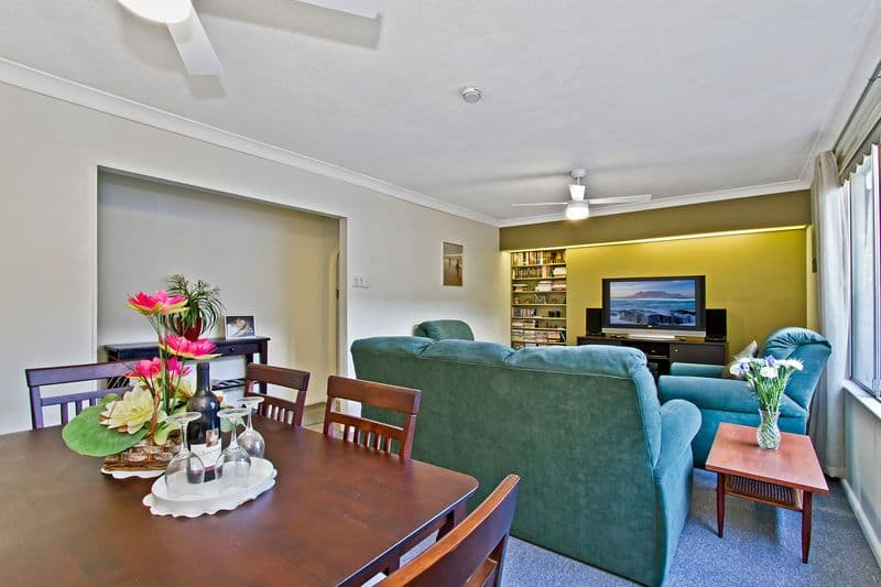 10 Hood Street, ETTALONG BEACH NSW 2257, Ettalong Beach - Thumbnail 4