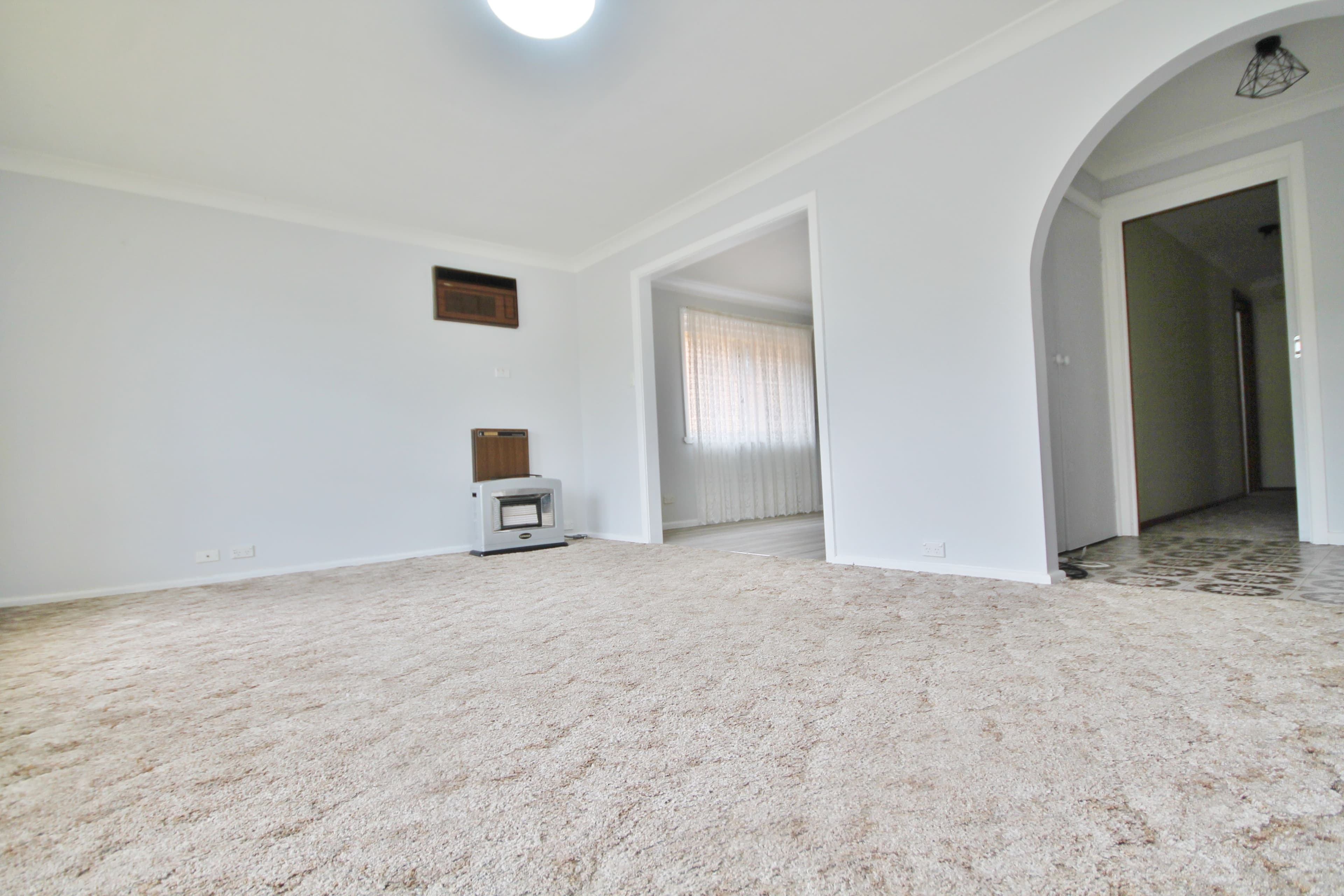 2 Dwyer Drive, Young - Thumbnail 5