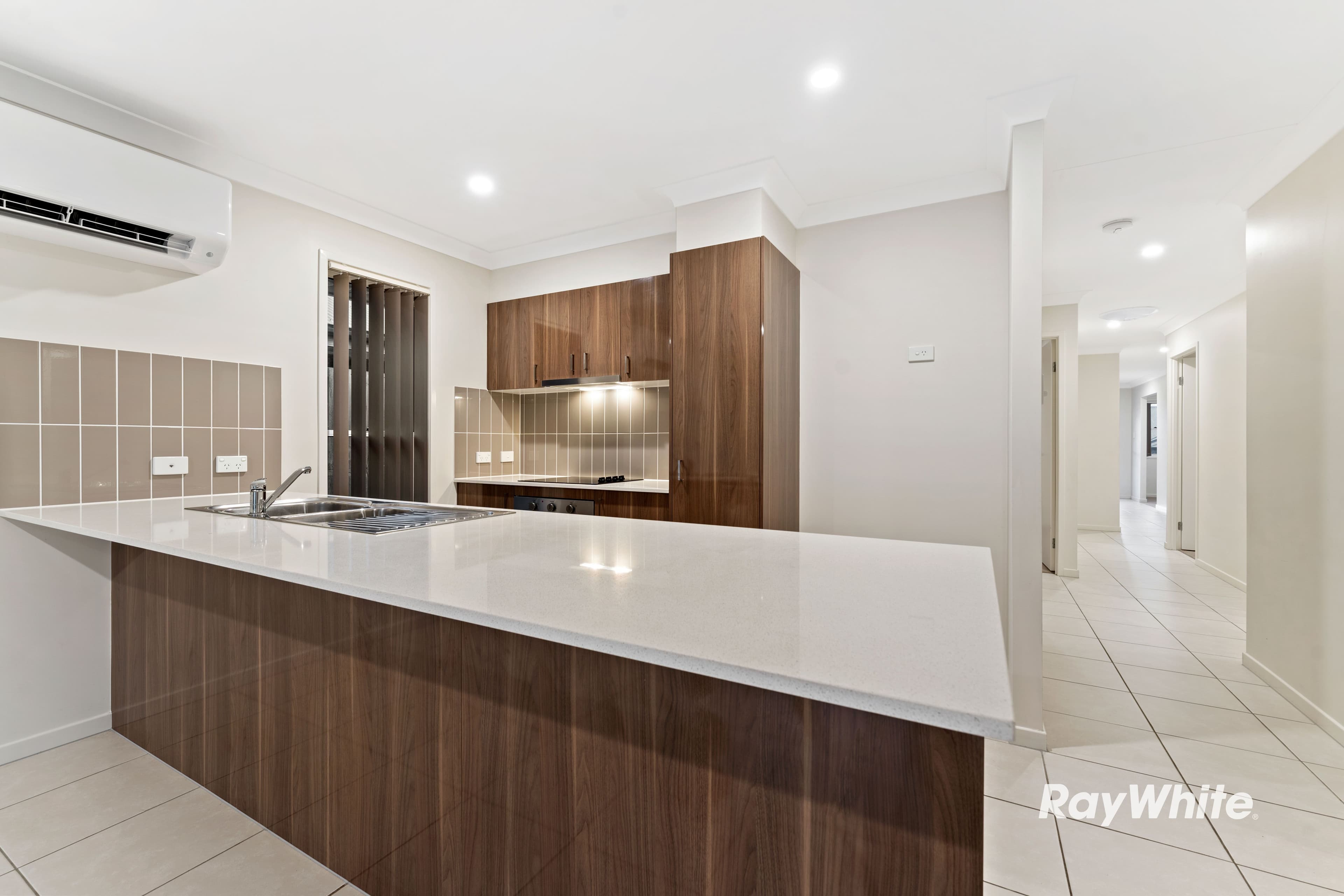 37 Sheepdog Road, Park Ridge QLD 4125, Park Ridge - Thumbnail 2