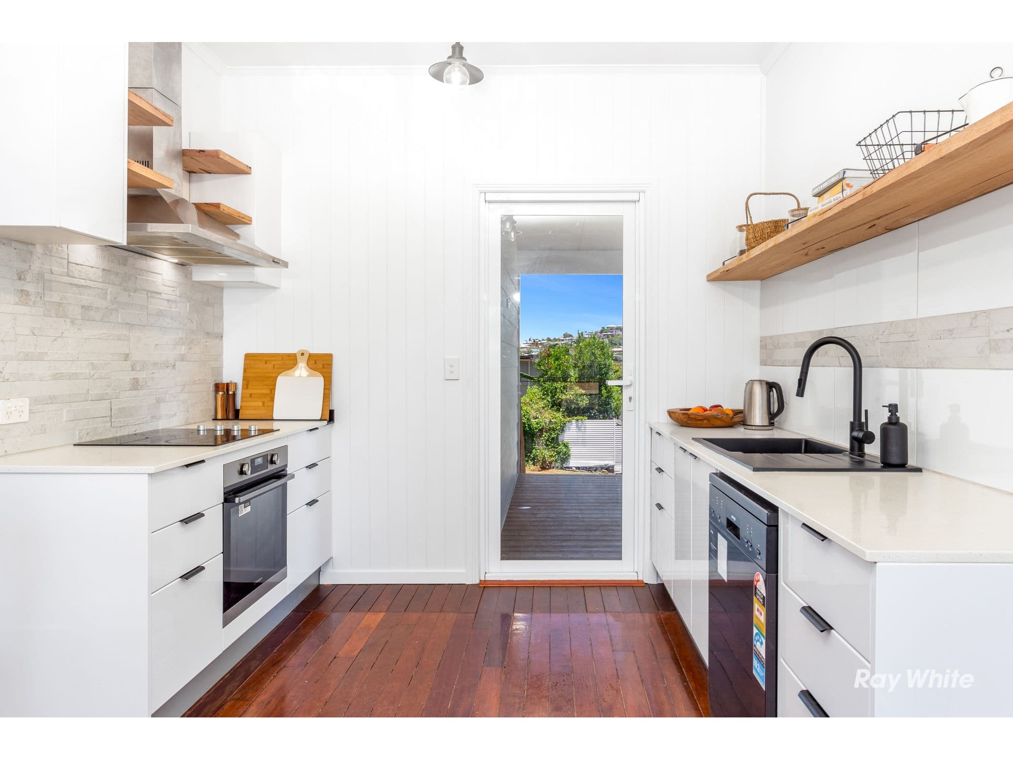 24 Matthew Flinders Drive, Cooee Bay QLD 4703, Cooee Bay - Thumbnail 2