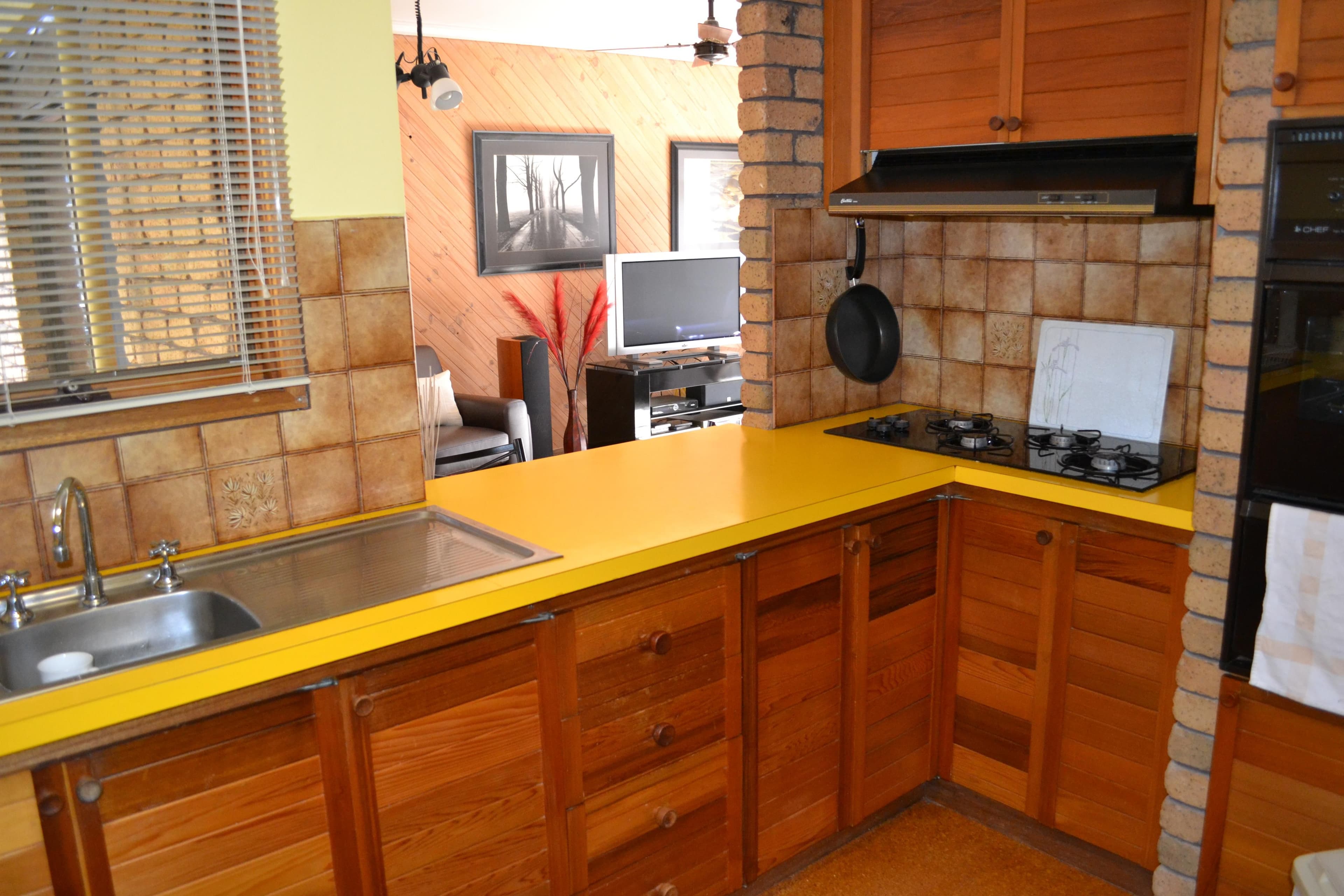 30 The Lakes Drive, SUNBURY VIC 3429, Sunbury - Thumbnail 3
