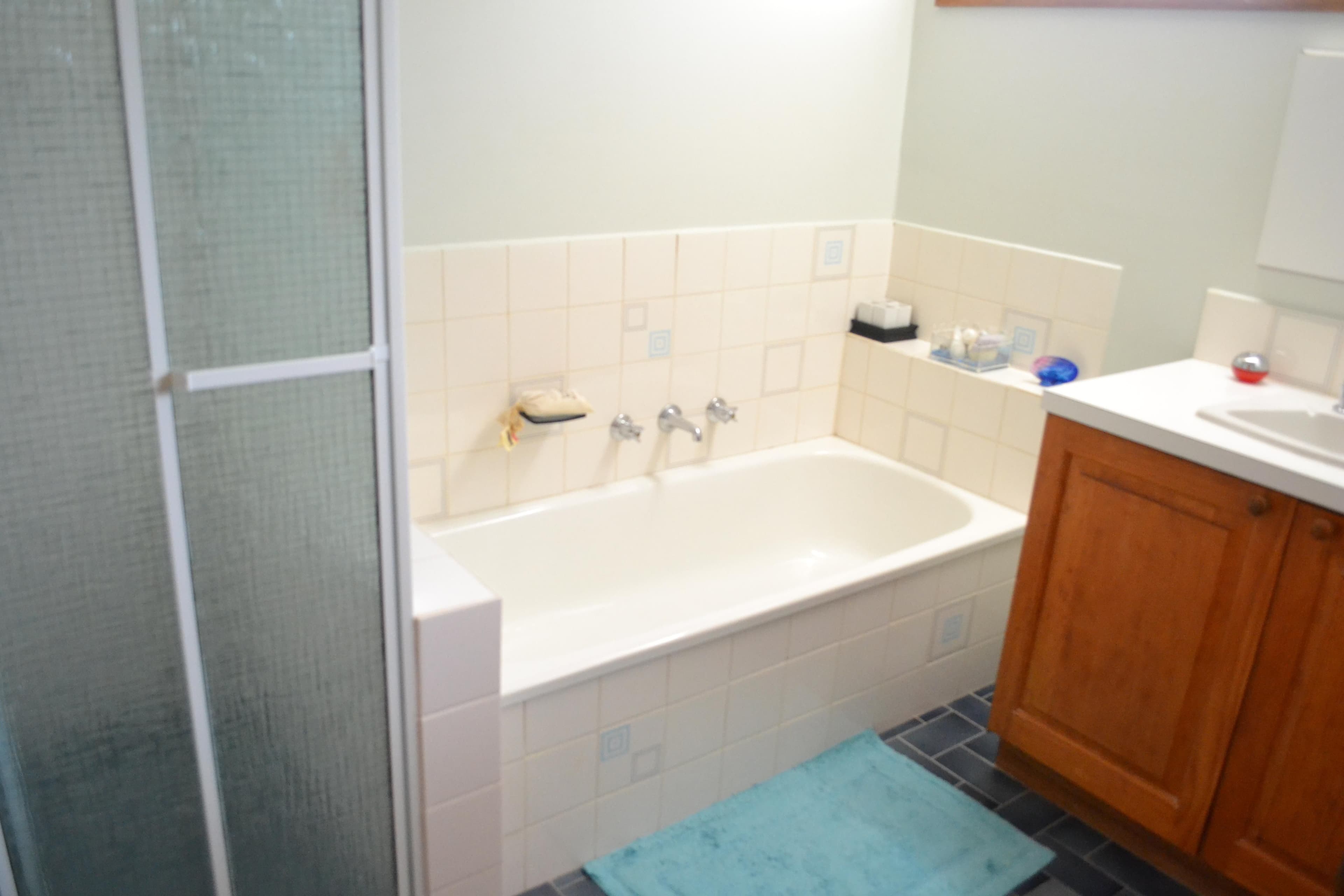30 The Lakes Drive, SUNBURY VIC 3429, Sunbury - Thumbnail 4