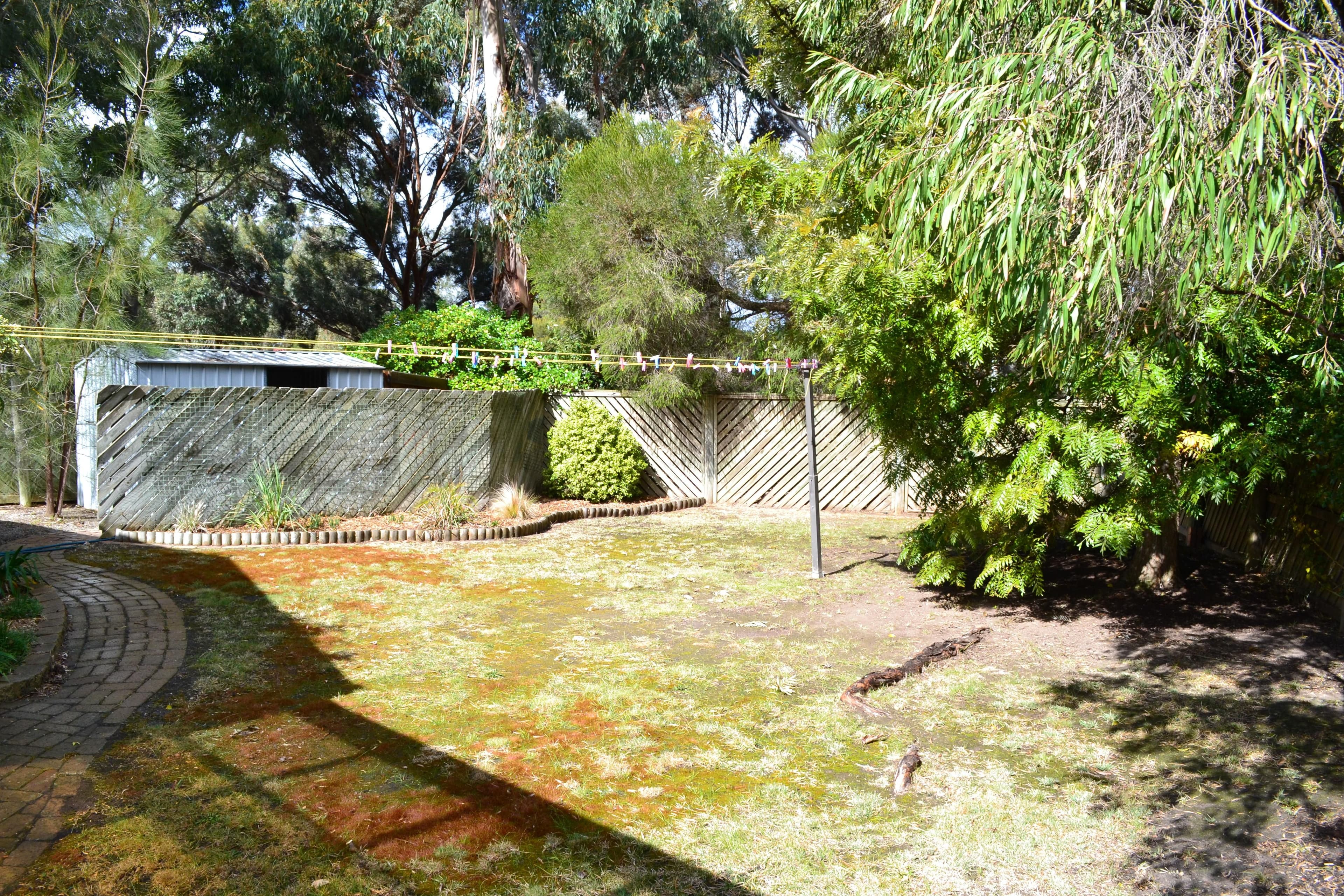 30 The Lakes Drive, SUNBURY VIC 3429, Sunbury - Thumbnail 5
