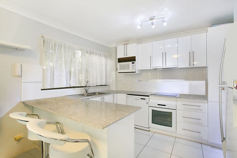 47 Britannia Avenue, Broadbeach QLD 4218, Broadbeach - Thumbnail 3