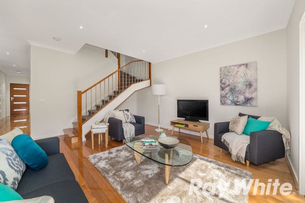 8 Dunstan Street, Macleod VIC 3085, Macleod - Thumbnail 2