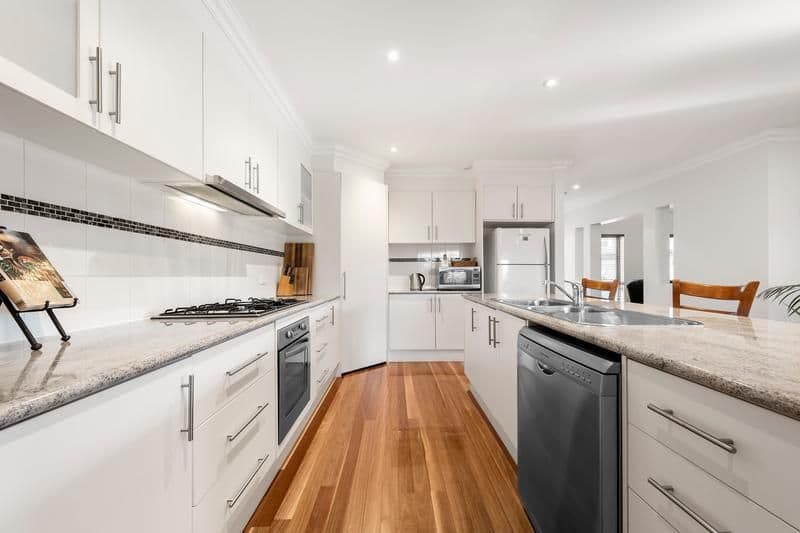 72A Greenslopes Drive, Mooroolbark VIC 3138, Mooroolbark - Thumbnail 3