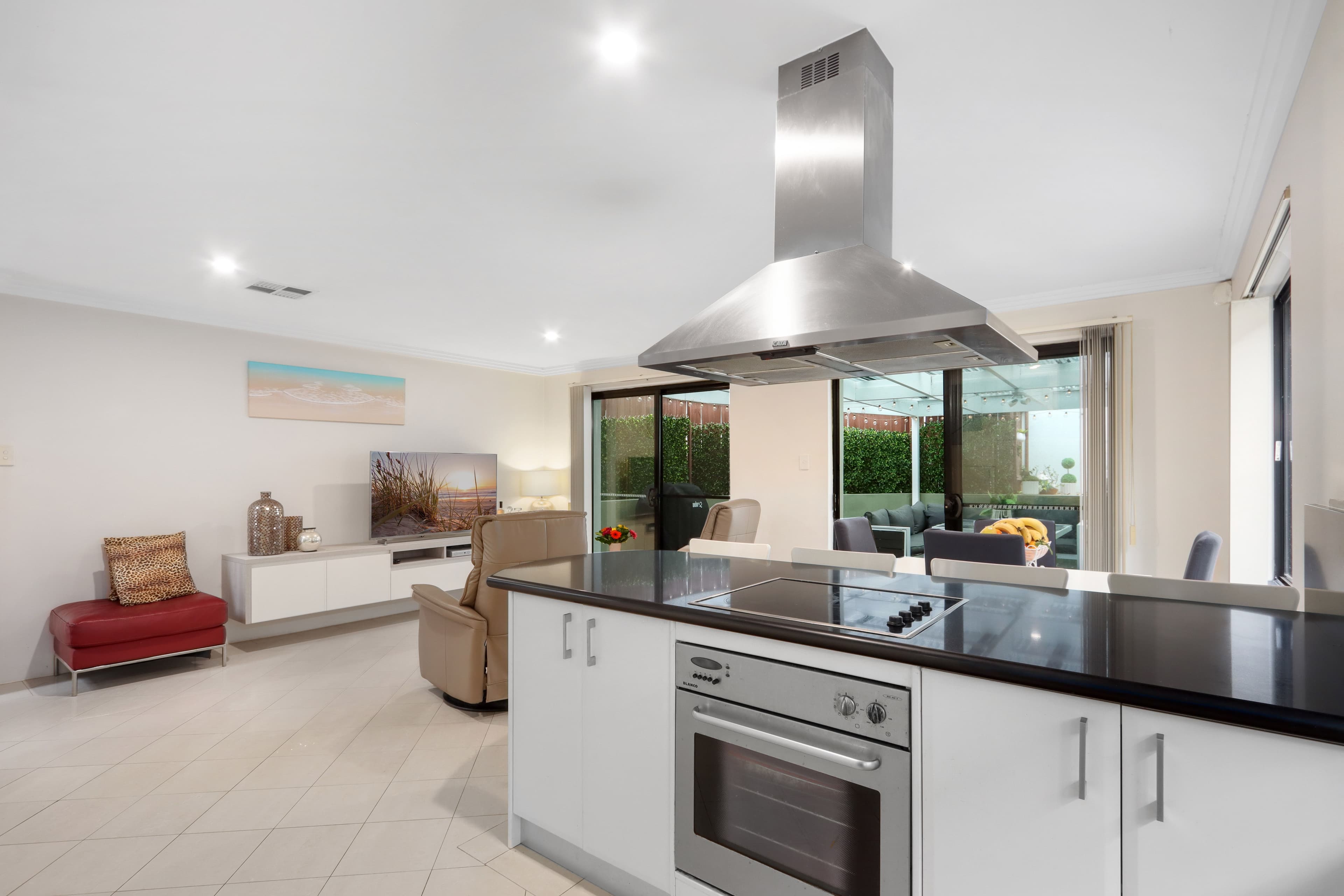 17 Canberra Road, Sylvania NSW 2224, Sylvania - Thumbnail 2