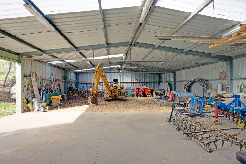 2100 Merriang Road, BEVERIDGE VIC 3753, Beveridge - Thumbnail 2