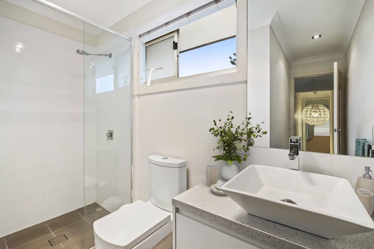 6 Duet Drive, Mermaid Waters QLD 4218, Mermaid Waters - Thumbnail 4