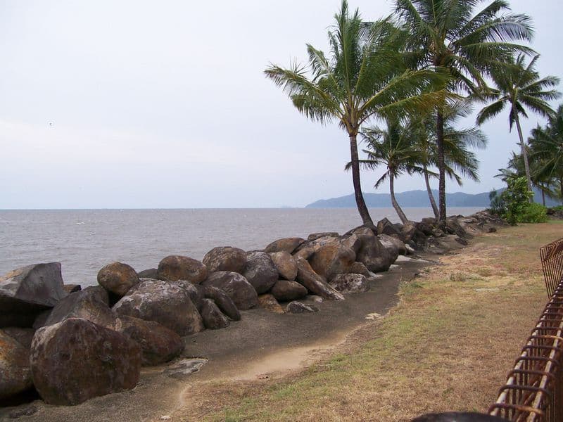 36 ELIZABETH Street, Flying Fish Point QLD 4860, Flying Fish Point - Thumbnail 3