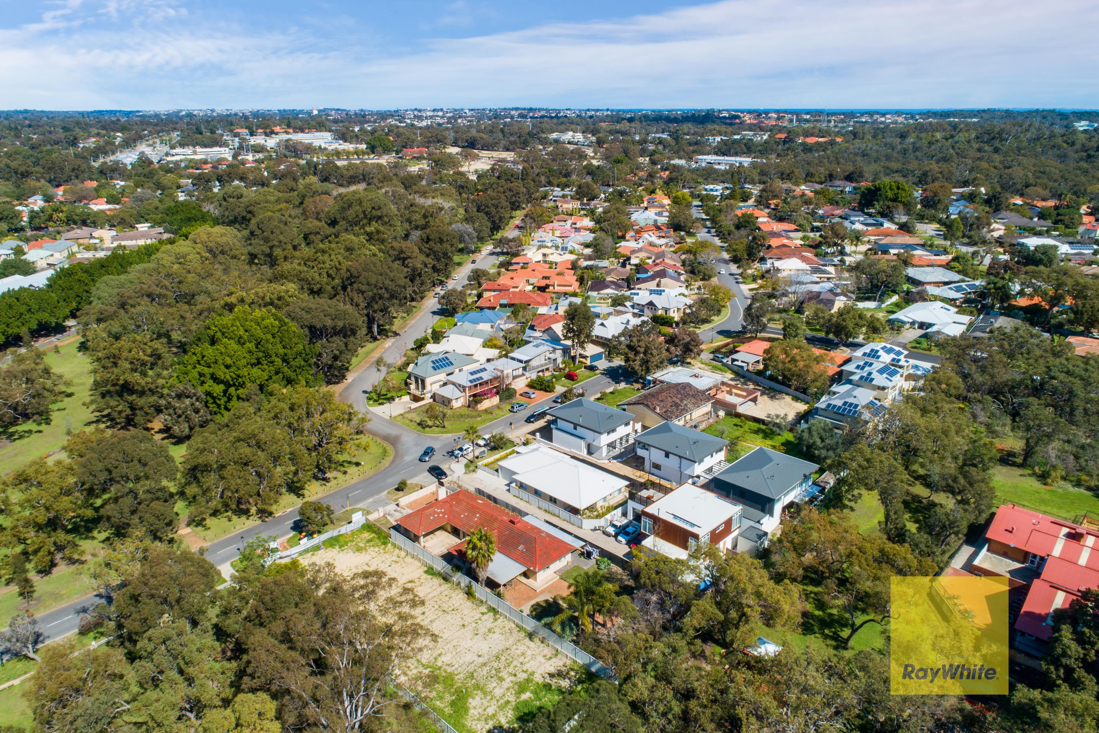 7 ROBERTA Street, Jolimont WA 6014, Jolimont - Thumbnail 3