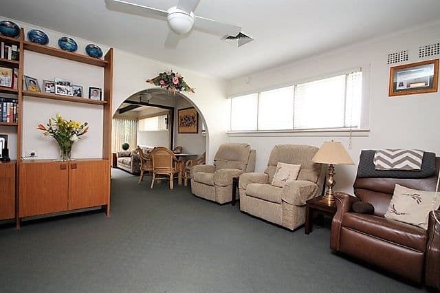 22 Guernsey Street, Busby - Thumbnail 2