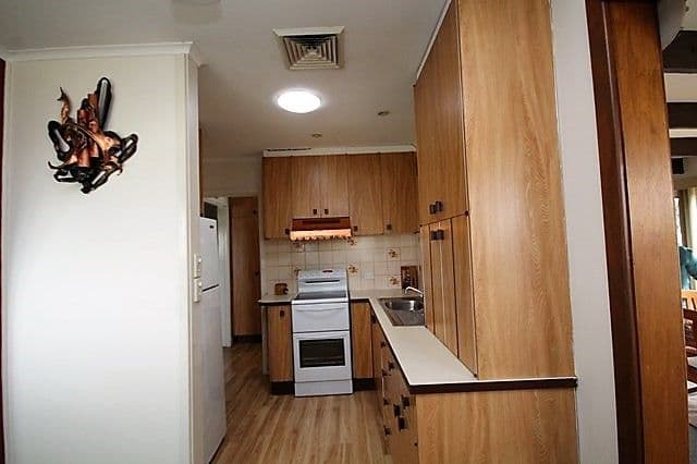 22 Guernsey Street, Busby - Thumbnail 3