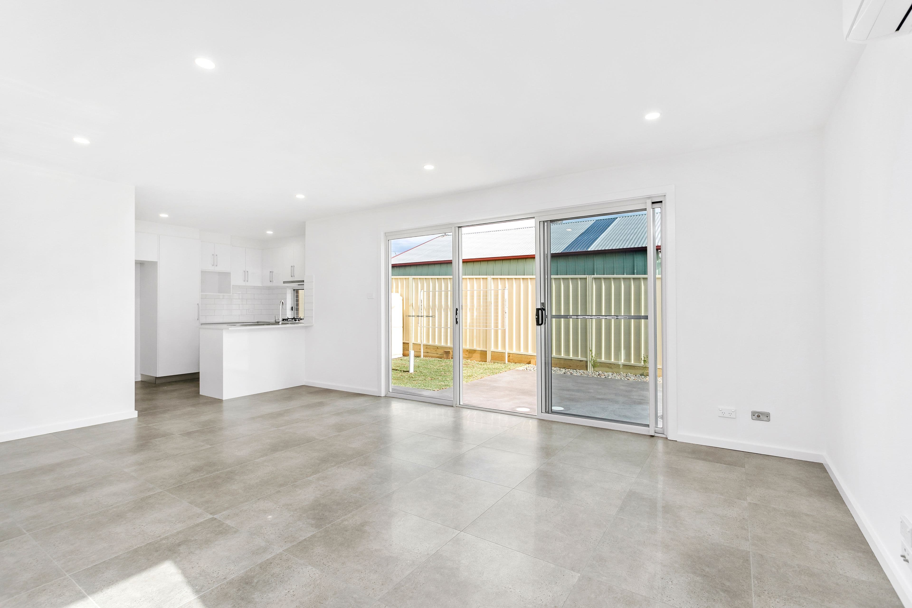 2 Lake Road, Kearsley, Kearsley - Thumbnail 3