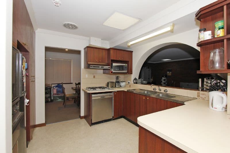 5 Spotted Gum  Way, WILLETTON WA 6155, Willetton - Thumbnail 2