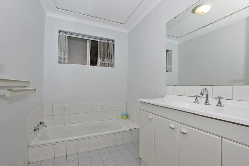 5 Spotted Gum  Way, WILLETTON WA 6155, Willetton - Thumbnail 6