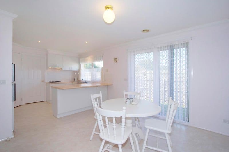32 Albert Place, DINGLEY VILLAGE VIC 3172, Dingley Village - Thumbnail 4