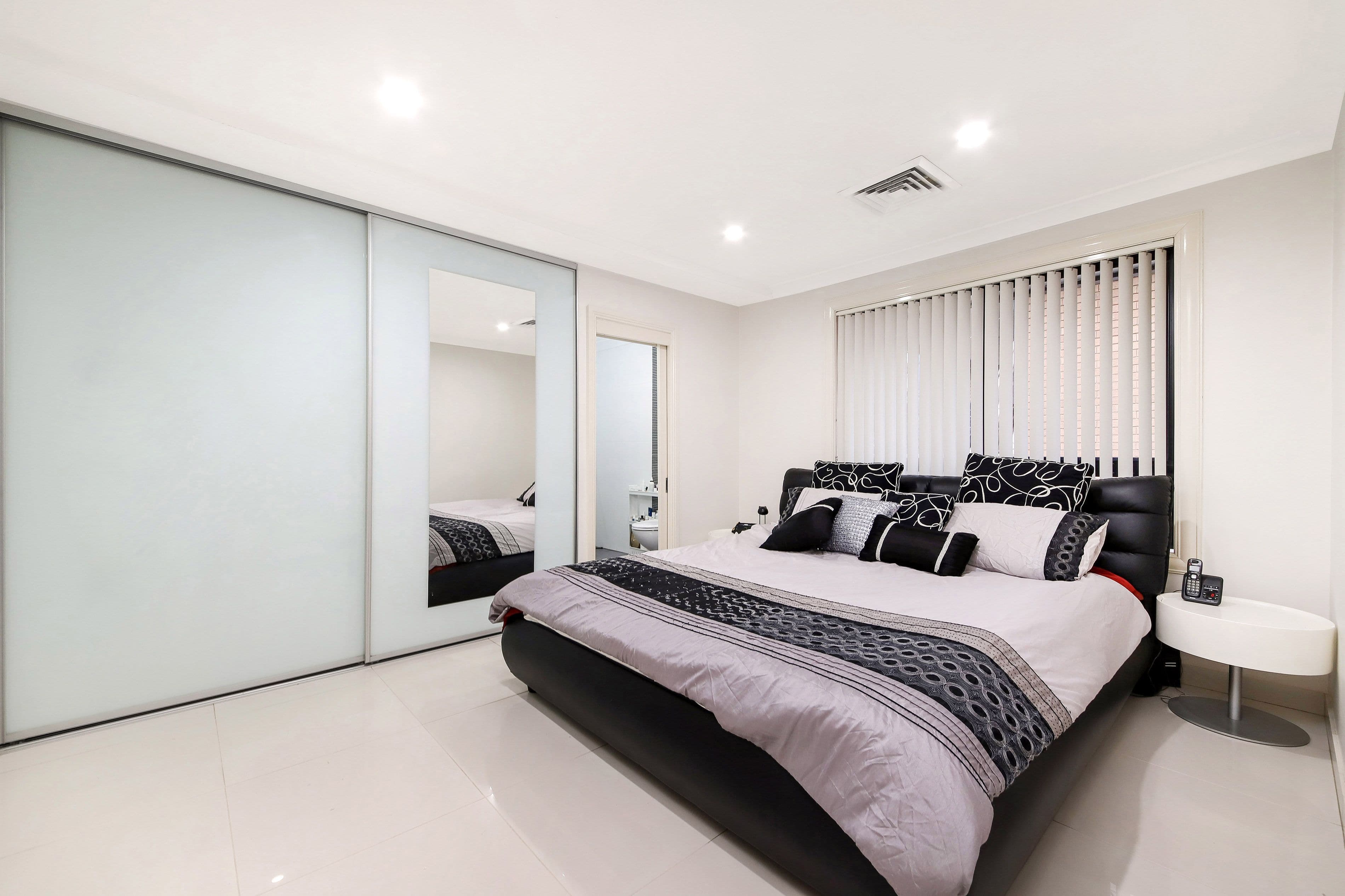 2A Saric Avenue, Georges Hall NSW 2198, Georges Hall - Thumbnail 5