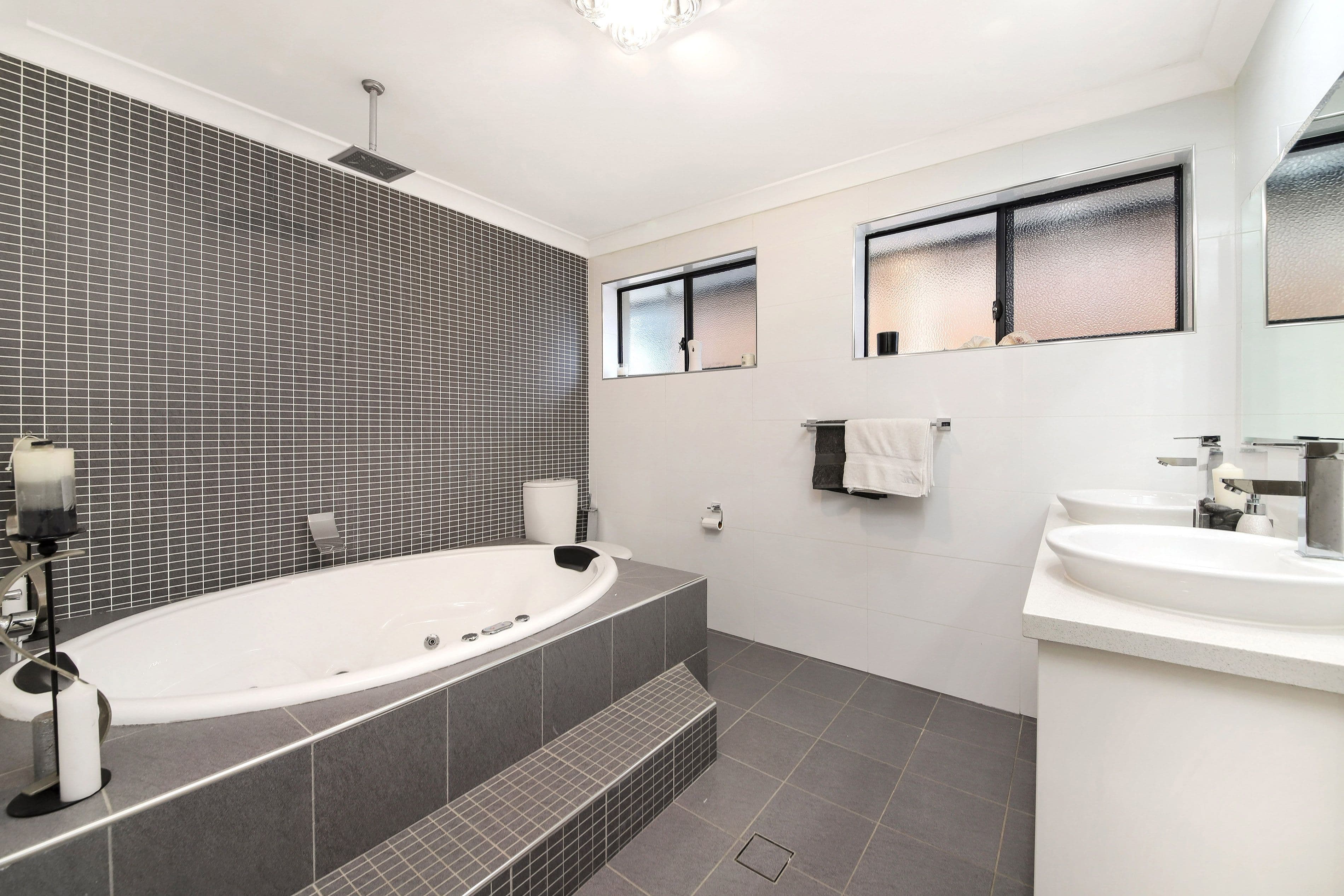 2A Saric Avenue, Georges Hall NSW 2198, Georges Hall - Thumbnail 6