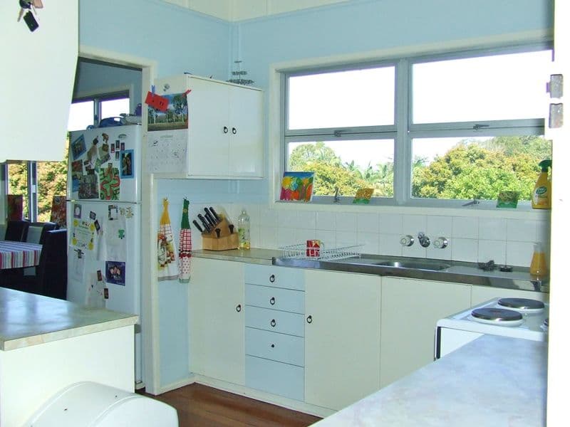111 Railway Parade, GLASS HOUSE MOUNTAINS QLD 4518, Glass House Mountains - Thumbnail 2