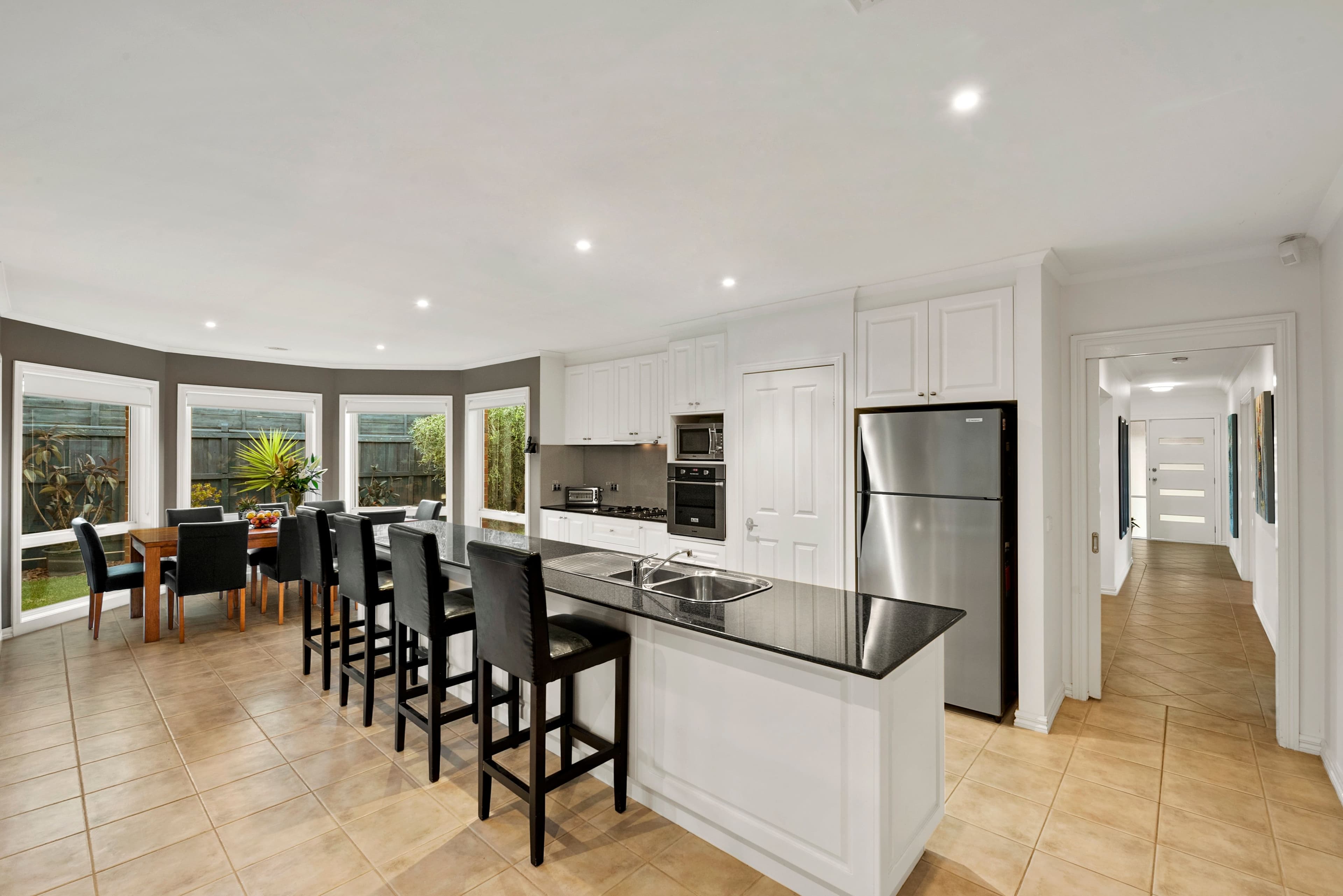 8 Mangrove Court,, Aspendale Gardens VIC 3195, Aspendale Gardens - Thumbnail 3