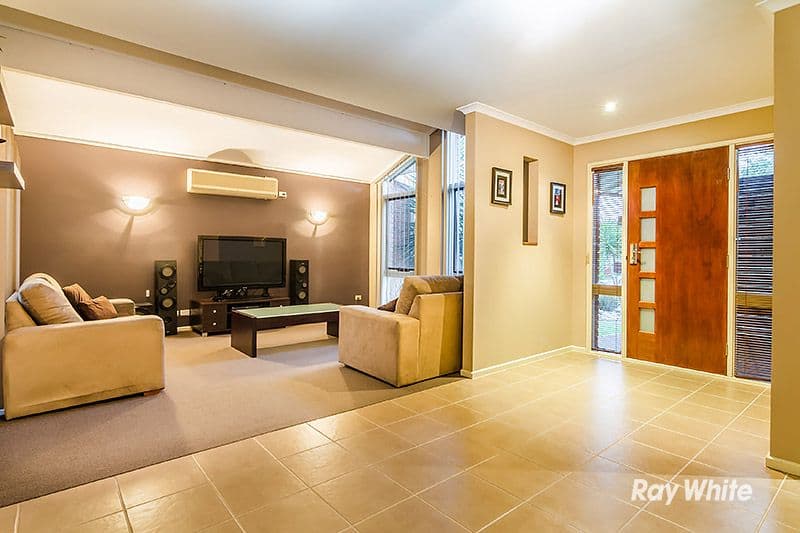 8 Kent Court, Cranbourne North VIC 3977, Cranbourne North - Thumbnail 5