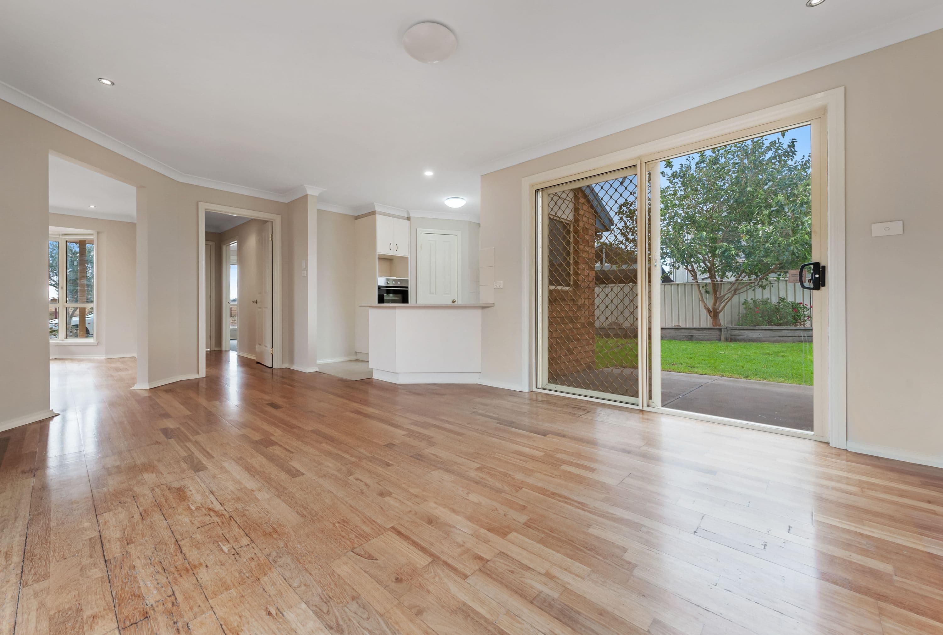 44
                Newman
                Street
            
            
            
            mortdale
            
            
            NSW,
            2223, Mortdale - Thumbnail 8